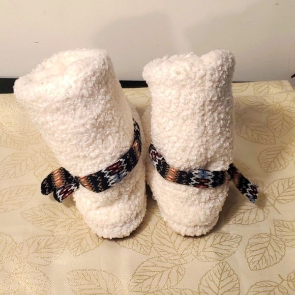 Snowman Slippers Cream and white fleece Size 9 - Picture 9 of 10